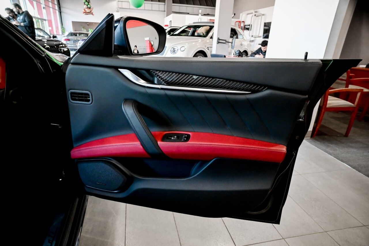 2022 Maserati Ghibli Modena Q4, Nerissimo Pkg, 20'' Wheels, Ventilated Seats Springfield NJ