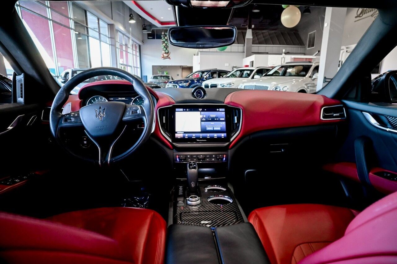 2022 Maserati Ghibli Modena Q4, Nerissimo Pkg, 20'' Wheels, Ventilated Seats Springfield NJ