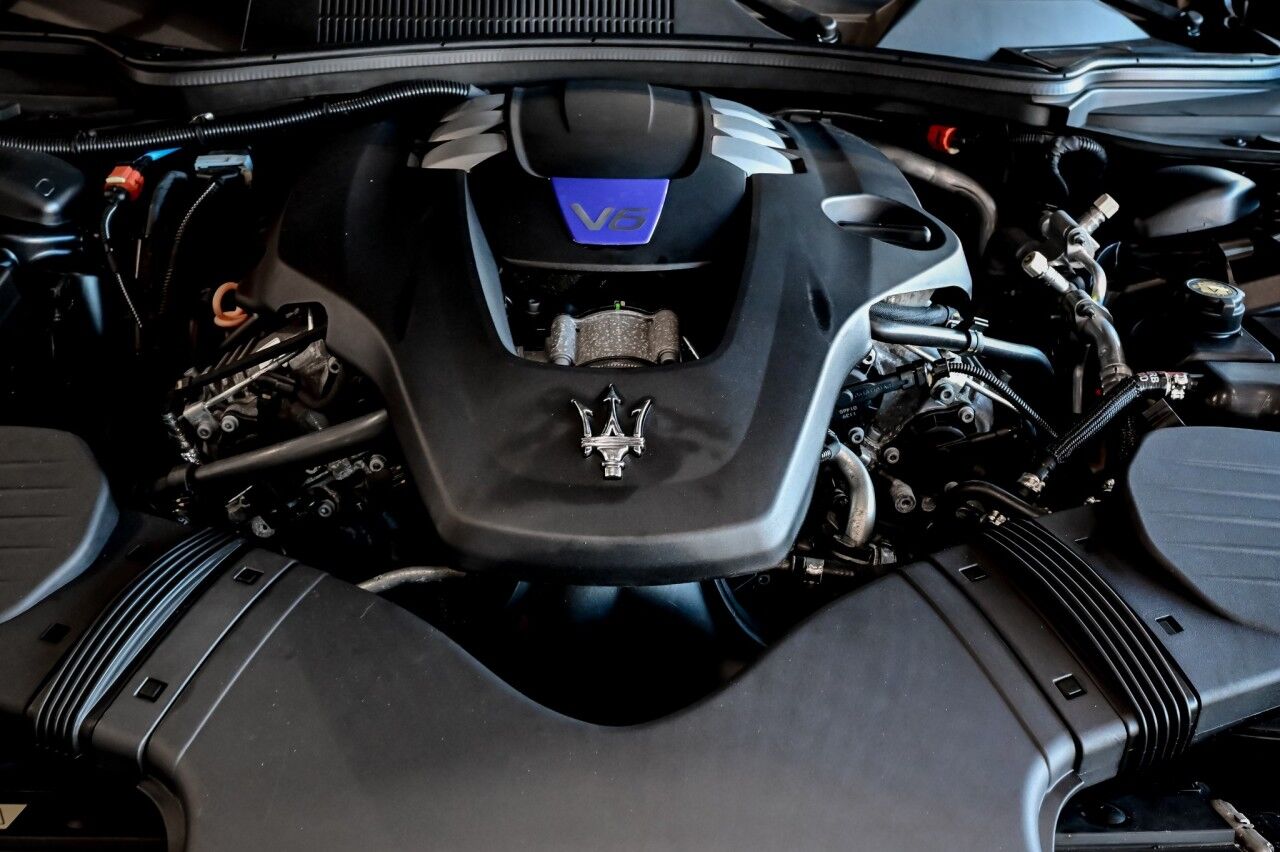 2022 Maserati Ghibli Modena Q4, Nerissimo Pkg, 20'' Wheels, Ventilated Seats Springfield NJ