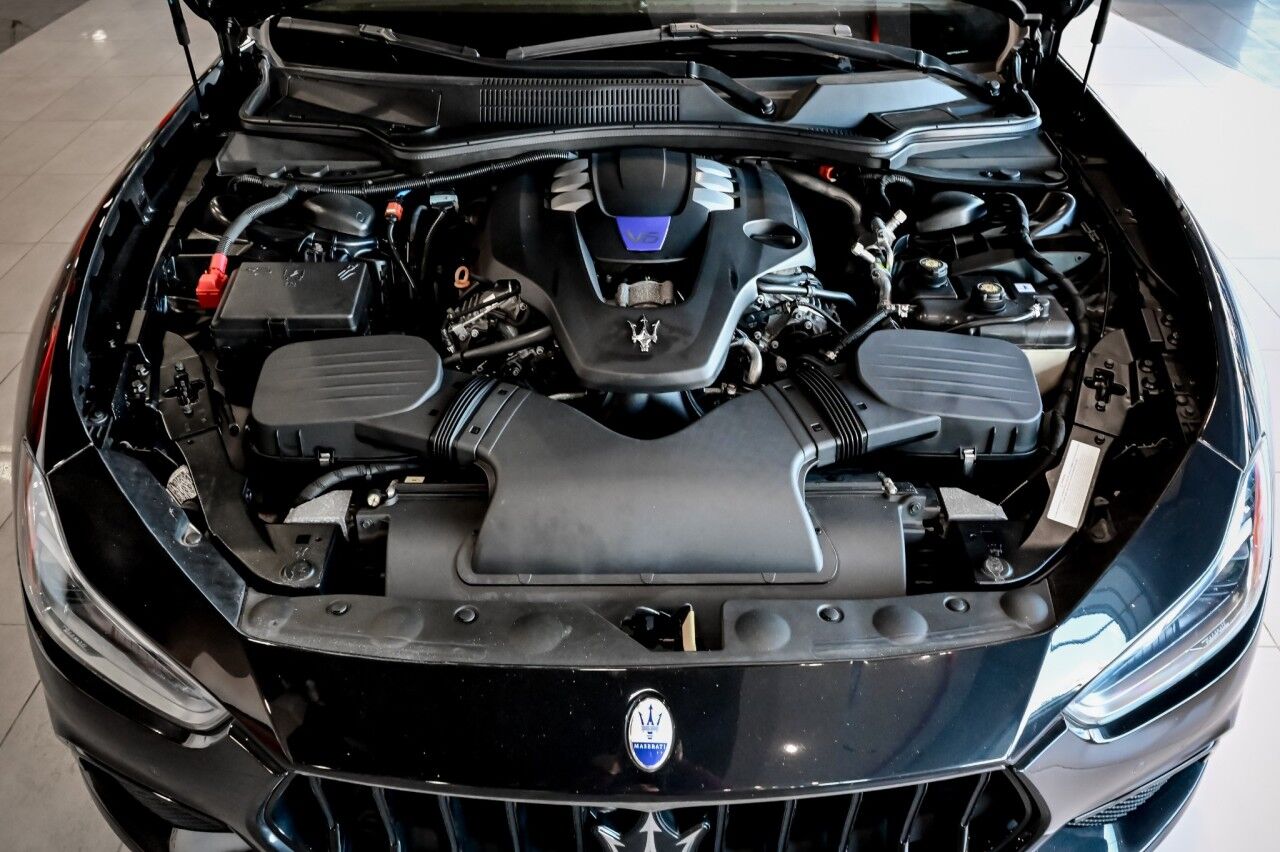2022 Maserati Ghibli Modena Q4, Nerissimo Pkg, 20'' Wheels, Ventilated Seats Springfield NJ