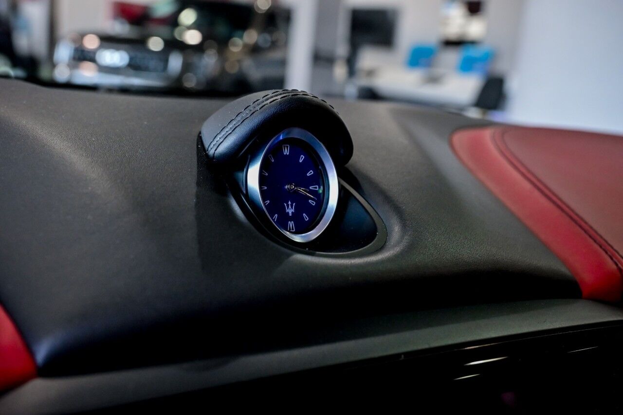 2022 Maserati Ghibli Modena, RED Interior, 21'' Wheels, Nerissimo Pkg Springfield NJ