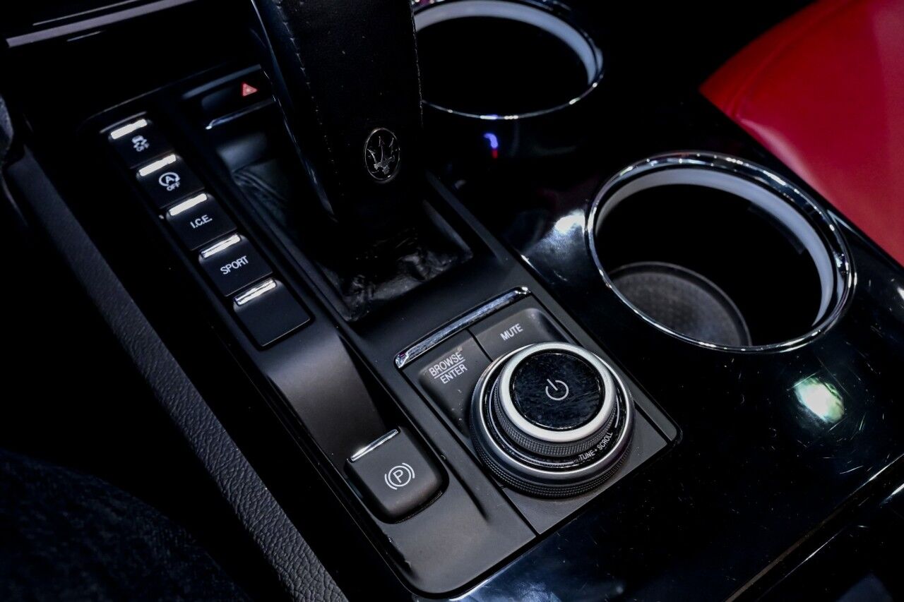 2022 Maserati Ghibli Modena, RED Interior, 21'' Wheels, Nerissimo Pkg Springfield NJ