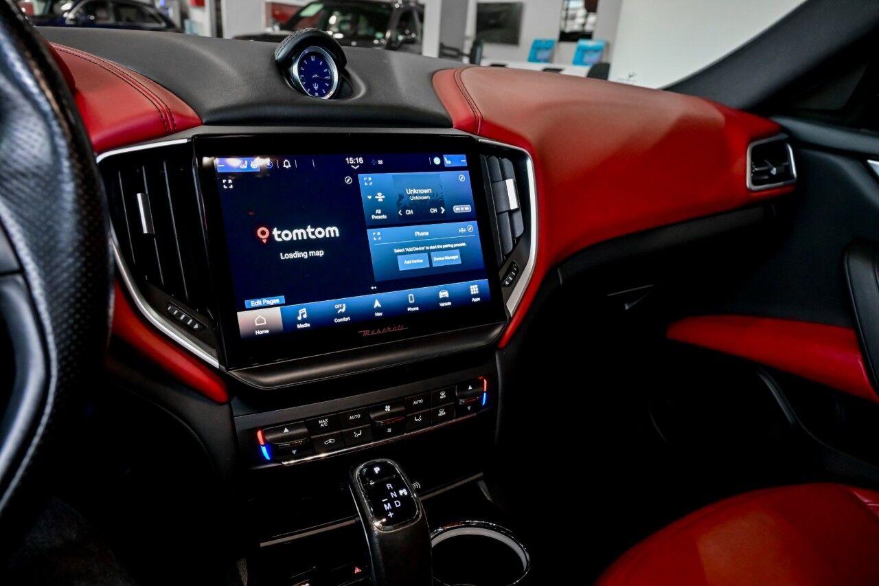 2022 Maserati Ghibli Modena, RED Interior, 21'' Wheels, Nerissimo Pkg Springfield NJ