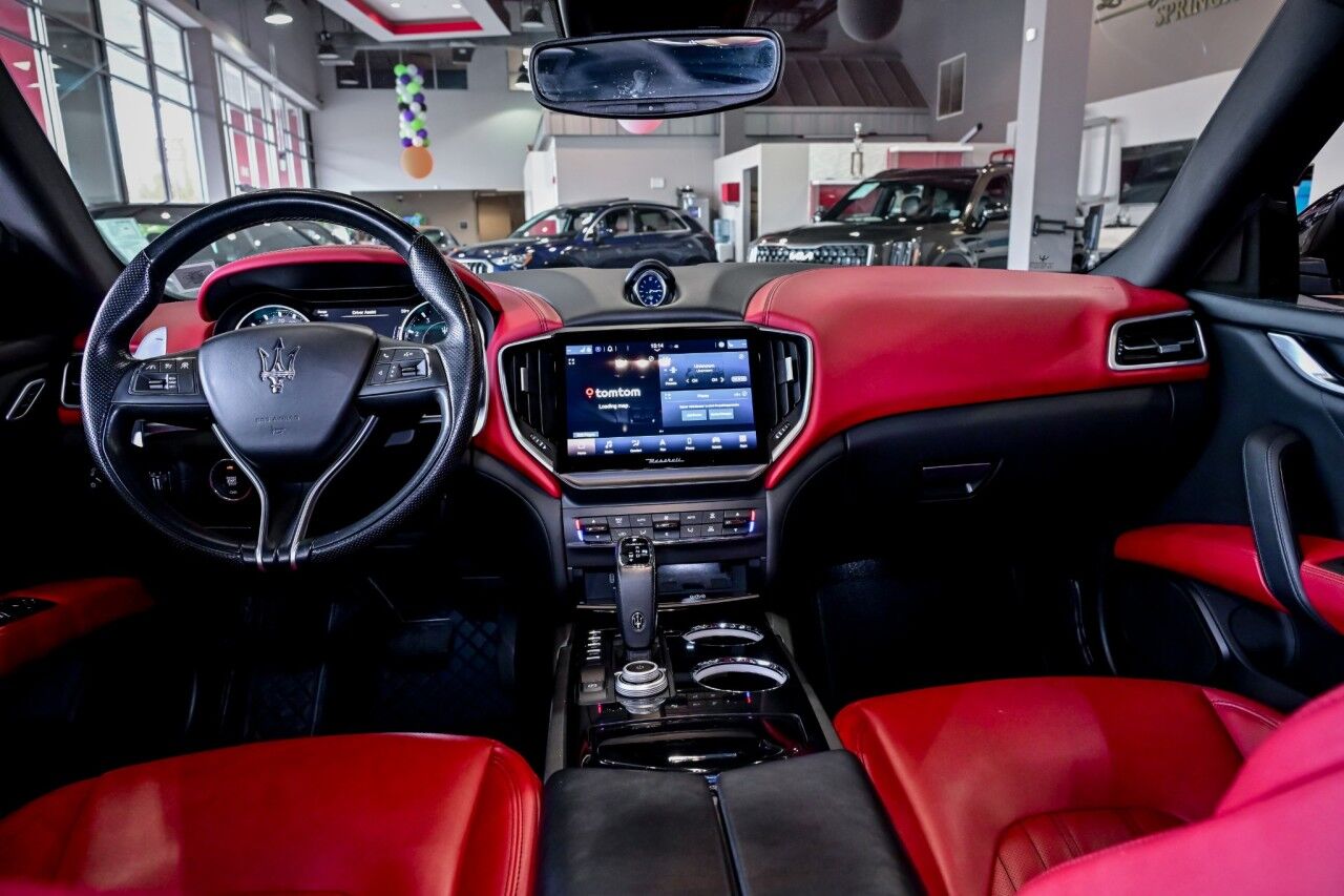 2022 Maserati Ghibli Modena, RED Interior, 21'' Wheels, Nerissimo Pkg Springfield NJ