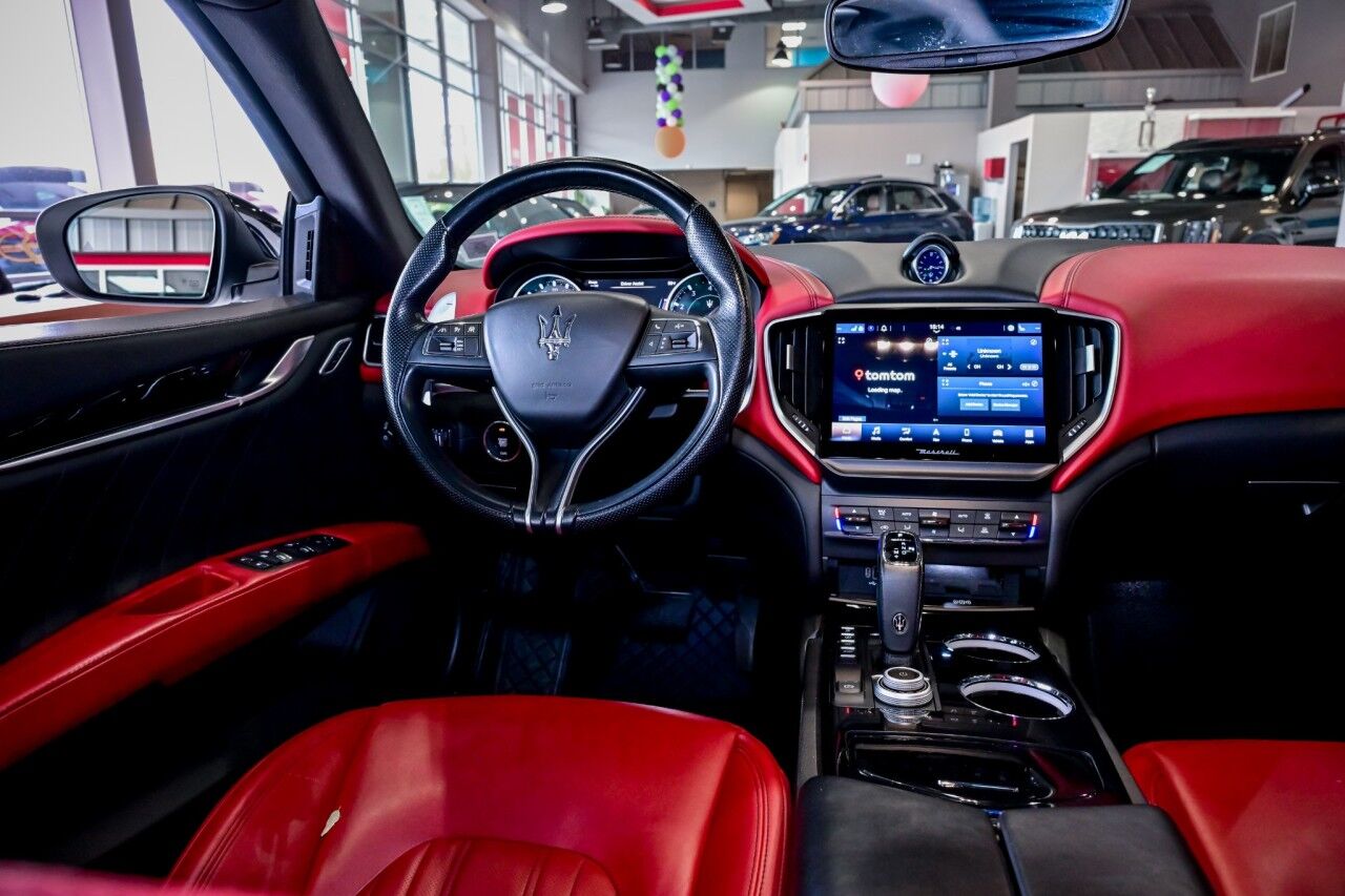 2022 Maserati Ghibli Modena, RED Interior, 21'' Wheels, Nerissimo Pkg Springfield NJ
