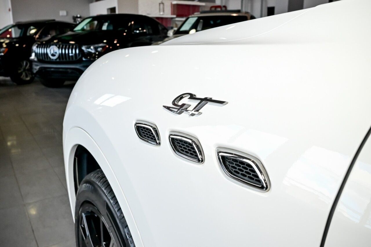 2022 Maserati Levante GT, Driver Assist, Red Interior, GT Sport Nerissimo Pkg Springfield NJ