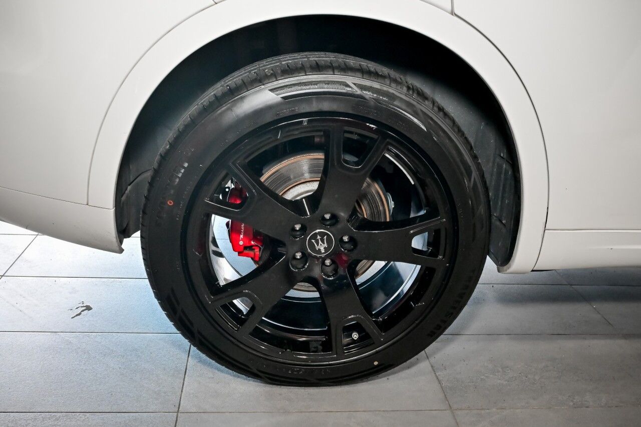 2022 Maserati Levante GT, Driver Assist, Red Interior, GT Sport Nerissimo Pkg Springfield NJ