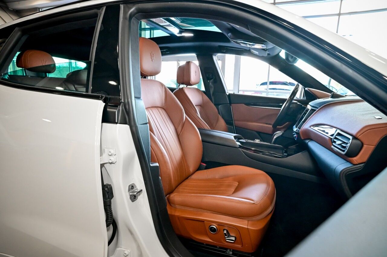 2022 Maserati Levante GT, Driver Assist, Red Interior, GT Sport Nerissimo Pkg Springfield NJ