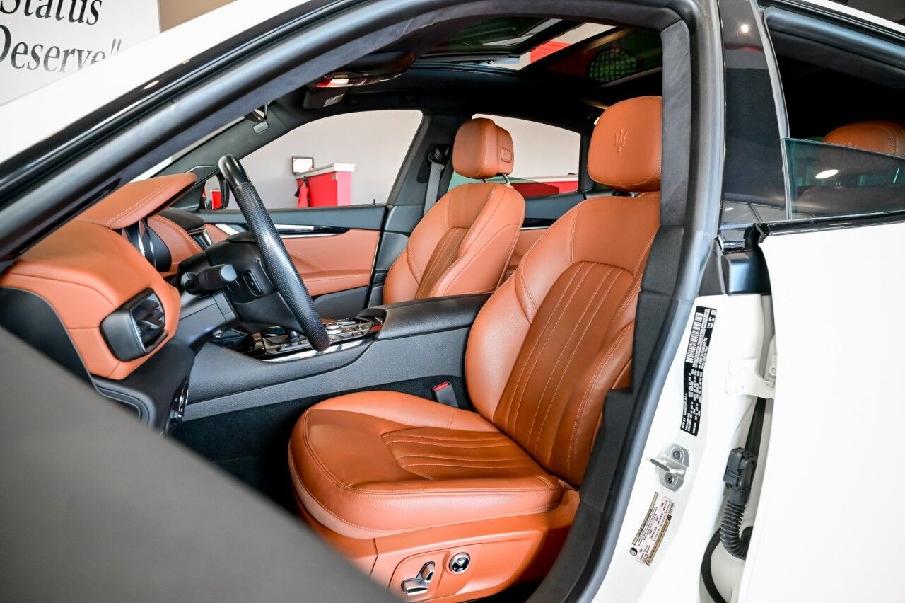 2022 Maserati Levante GT, Driver Assist, Red Interior, GT Sport Nerissimo Pkg Springfield NJ