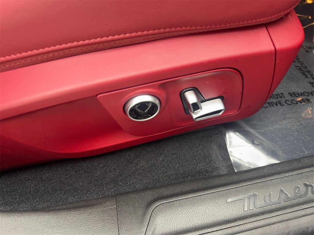 2022 Maserati Levante GT NAV,CAM,PANO,HTD STS,BLIND SPOT,20&quot; WLS Irving TX
