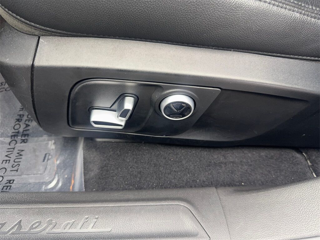 2022 Maserati Levante GT NAV,CAM,PANO,HTD STS,BLIND SPOT,20&quot; WLS Irving TX