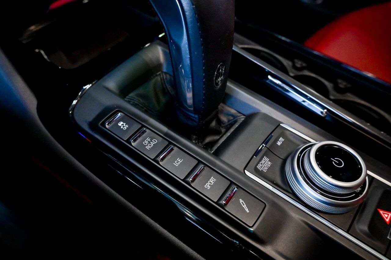 2022 Maserati Levante GT Sport Nerissimo Pkg, 21'' Wheels, Driver Assist, RED INTERIOR Springfield NJ