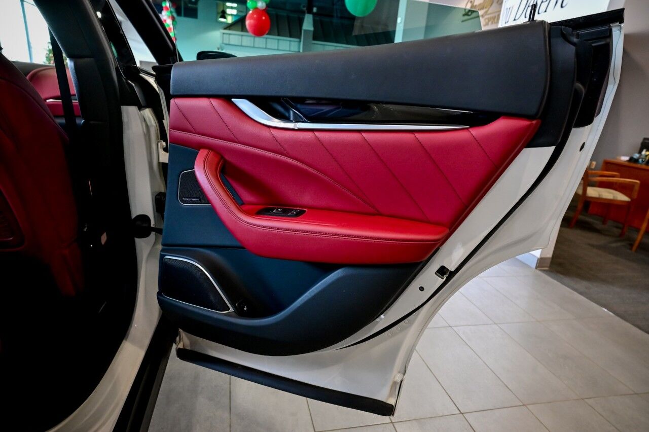 2022 Maserati Levante GT Sport Nerissimo Pkg, 21'' Wheels, Driver Assist, RED INTERIOR Springfield NJ