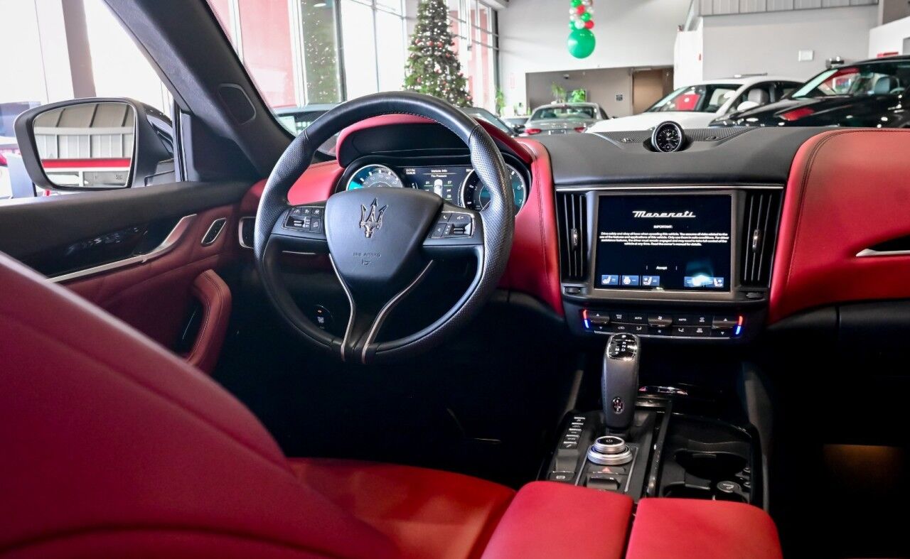 2022 Maserati Levante GT Sport Nerissimo Pkg, 21'' Wheels, Driver Assist, RED INTERIOR Springfield NJ