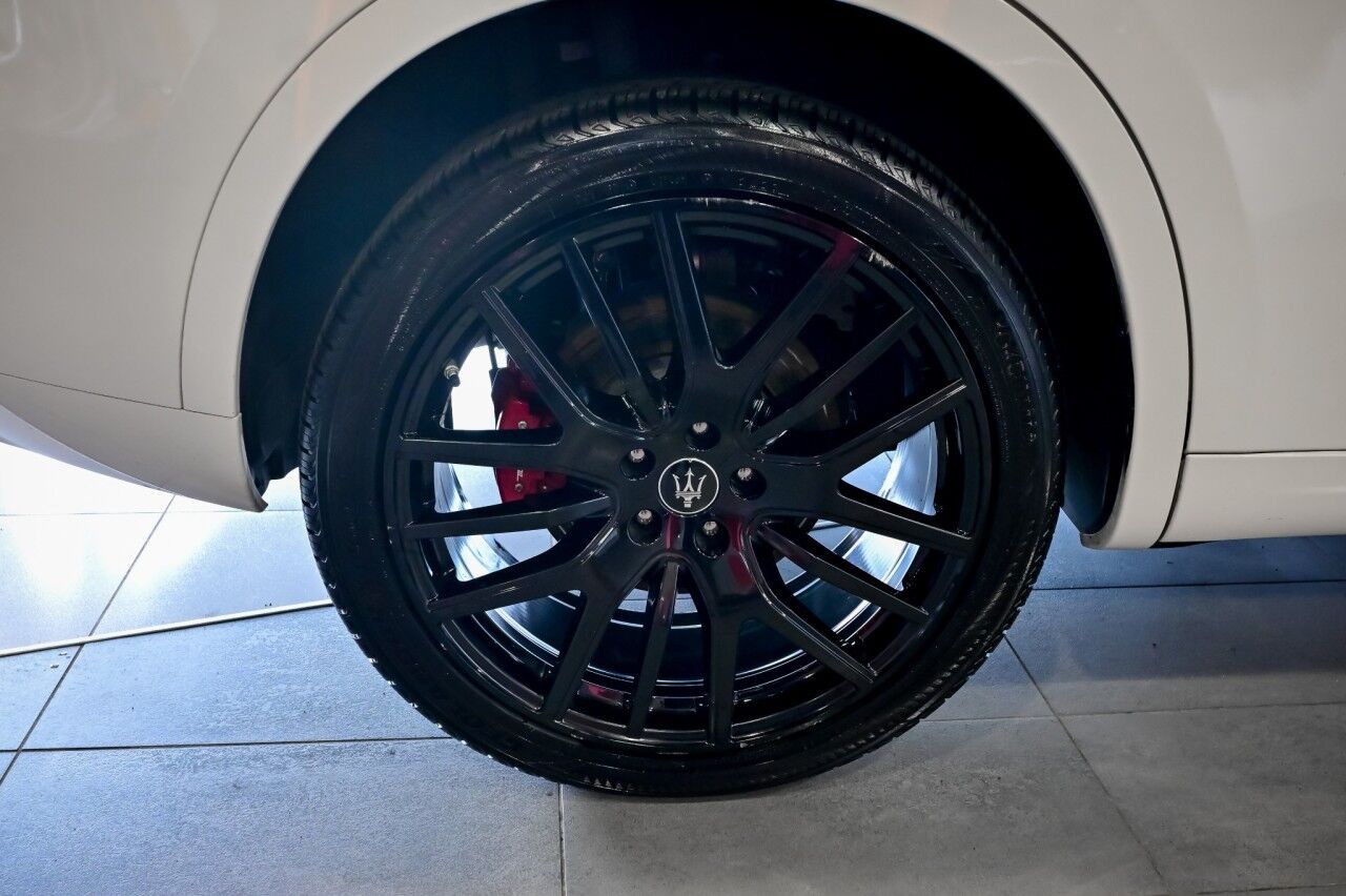 2022 Maserati Levante GT Sport Nerissimo Pkg, 21'' Wheels, Driver Assist, RED INTERIOR Springfield NJ