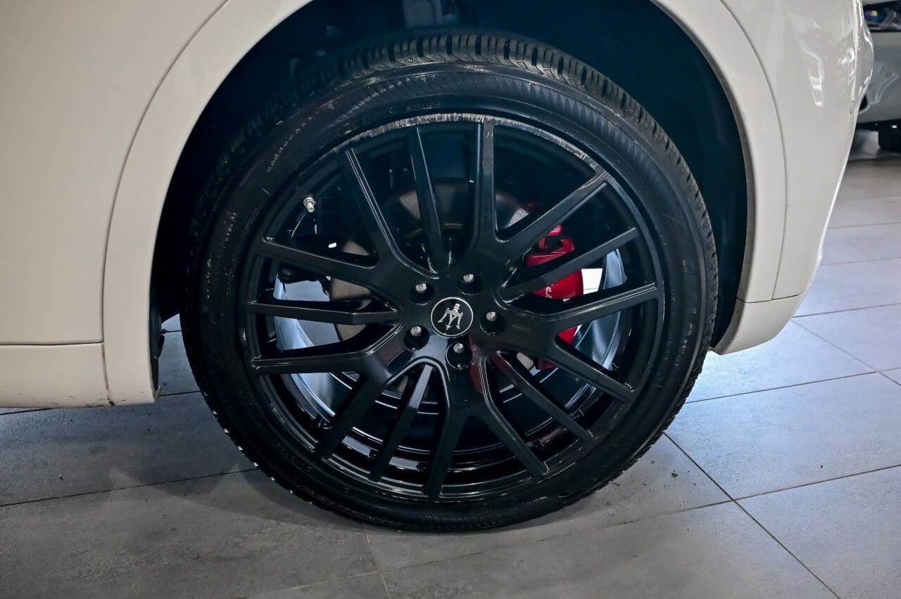 2022 Maserati Levante GT Sport Nerissimo Pkg, 21'' Wheels, Driver Assist, RED INTERIOR Springfield NJ