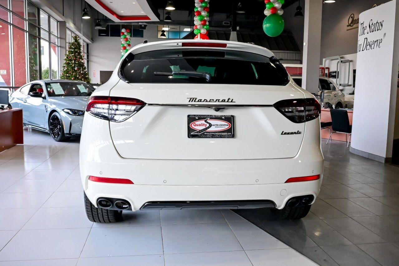 2022 Maserati Levante GT Sport Nerissimo Pkg, 21'' Wheels, Driver Assist, RED INTERIOR Springfield NJ