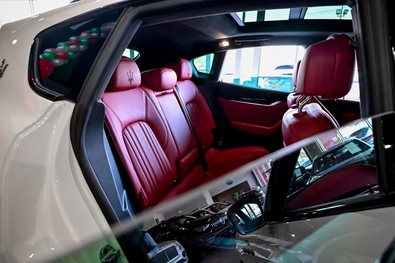 2022 Maserati Levante GT Sport Nerissimo Pkg, 21'' Wheels, Driver Assist, RED INTERIOR Springfield NJ