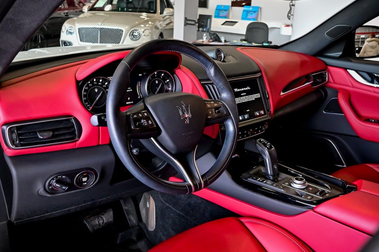 2022 Maserati Levante GT Sport Nerissimo Pkg, 21'' Wheels, Driver Assist, RED INTERIOR Springfield NJ