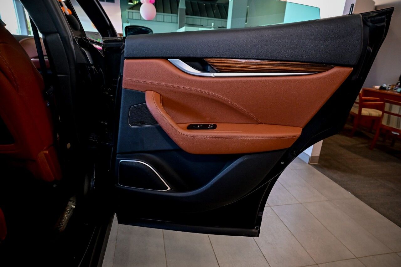 2022 Maserati Levante GT Sport Nerissimo Pkg, Driver Assist, 21'' Wheels, High Gloss Ebano Wood Trim Springfield NJ