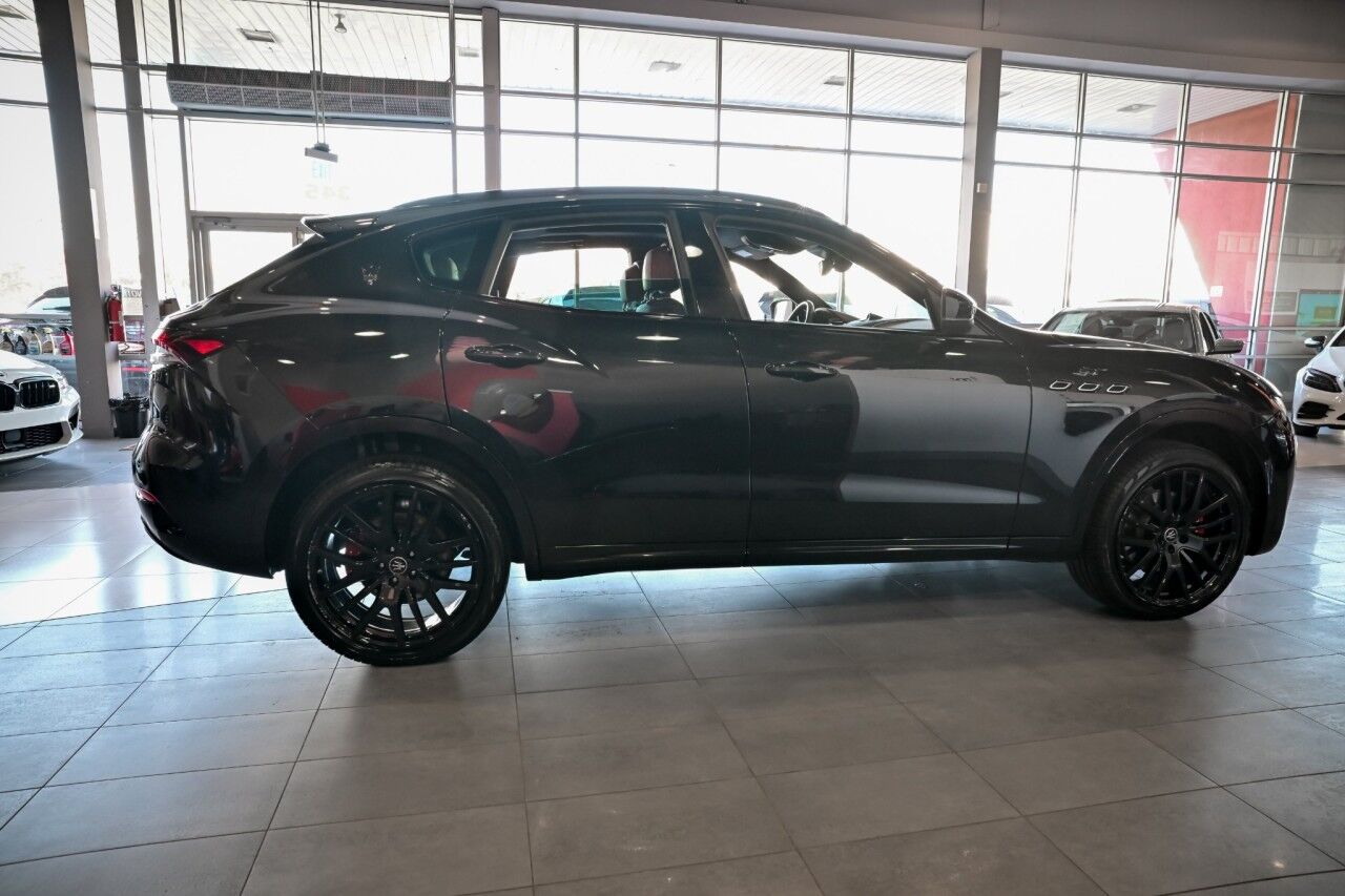 2022 Maserati Levante GT Sport Nerissimo Pkg, Driver Assist, 21'' Wheels, High Gloss Ebano Wood Trim Springfield NJ