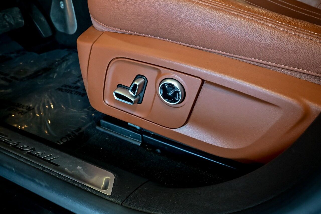 2022 Maserati Levante GT Sport Nerissimo Pkg, Driver Assist, 21'' Wheels, High Gloss Ebano Wood Trim Springfield NJ