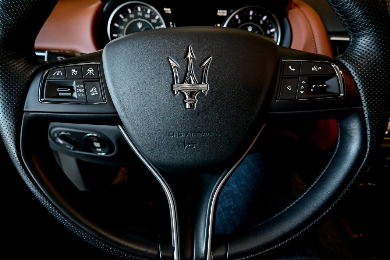 2022 Maserati Levante GT Sport Nerissimo Pkg, Driver Assist, 21'' Wheels, High Gloss Ebano Wood Trim Springfield NJ