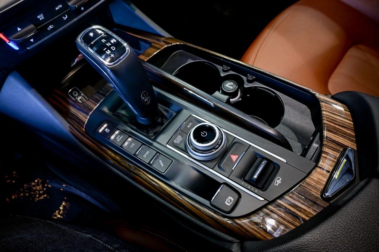 2022 Maserati Levante GT Sport Nerissimo Pkg, Driver Assist, 21'' Wheels, High Gloss Ebano Wood Trim Springfield NJ