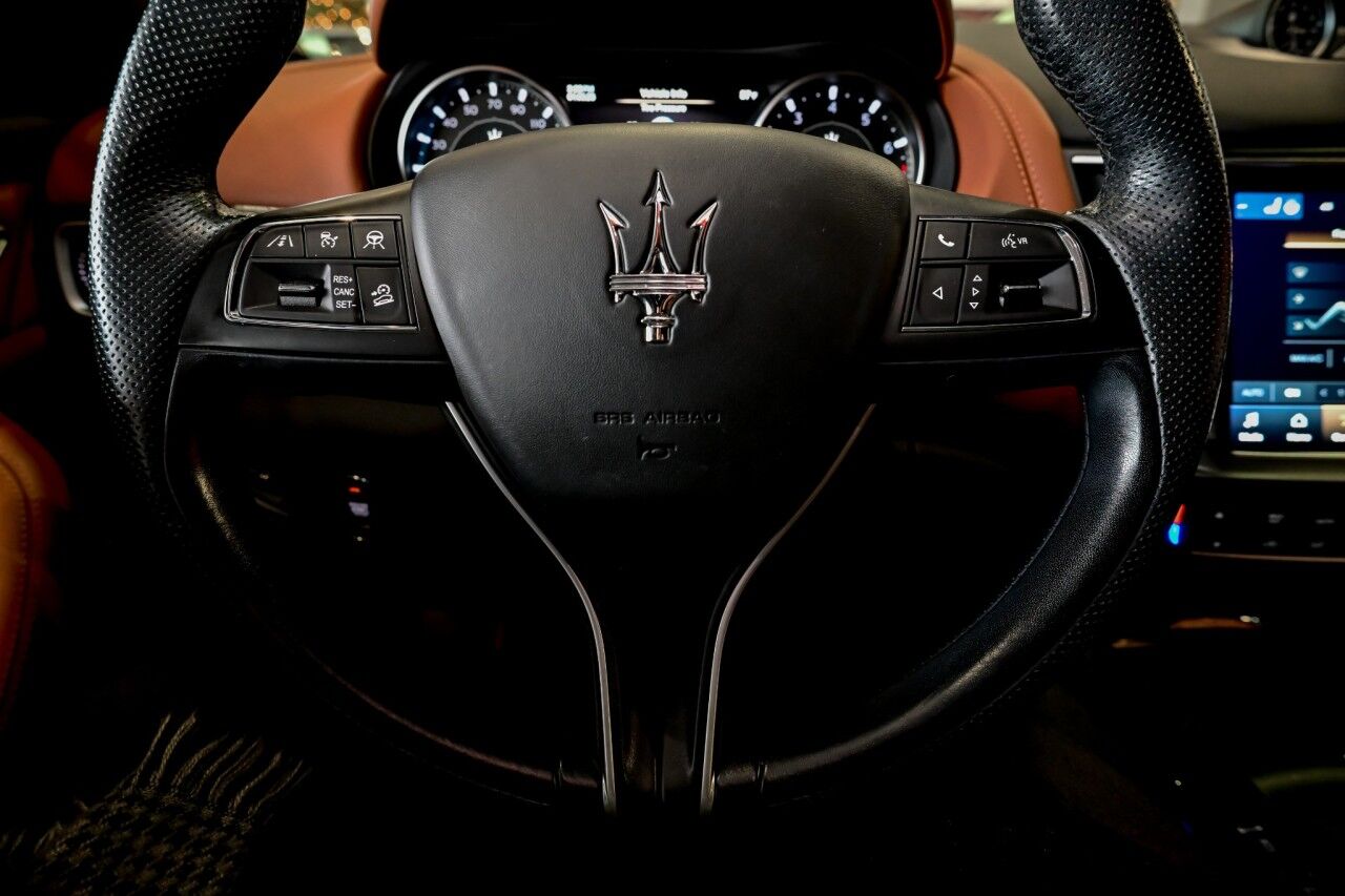 2022 Maserati Levante GT Sport Nerissimo Pkg, Driver Assist, Comfort & Convenience Pkg Springfield NJ