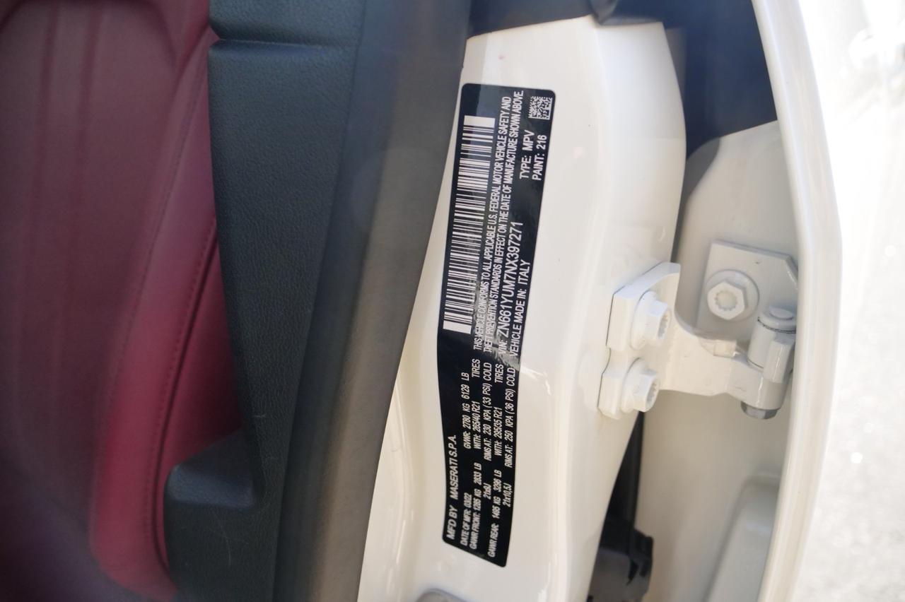 2022 Maserati Levante Modena / AWD / Pano Sunroof / Twin Turbo V6! Lincolnton NC