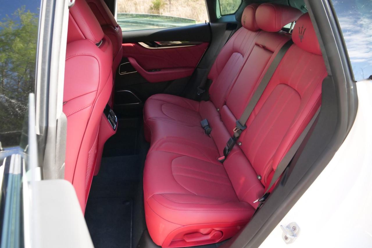 2022 Maserati Levante Modena / AWD / Pano Sunroof / Twin Turbo V6! Lincolnton NC