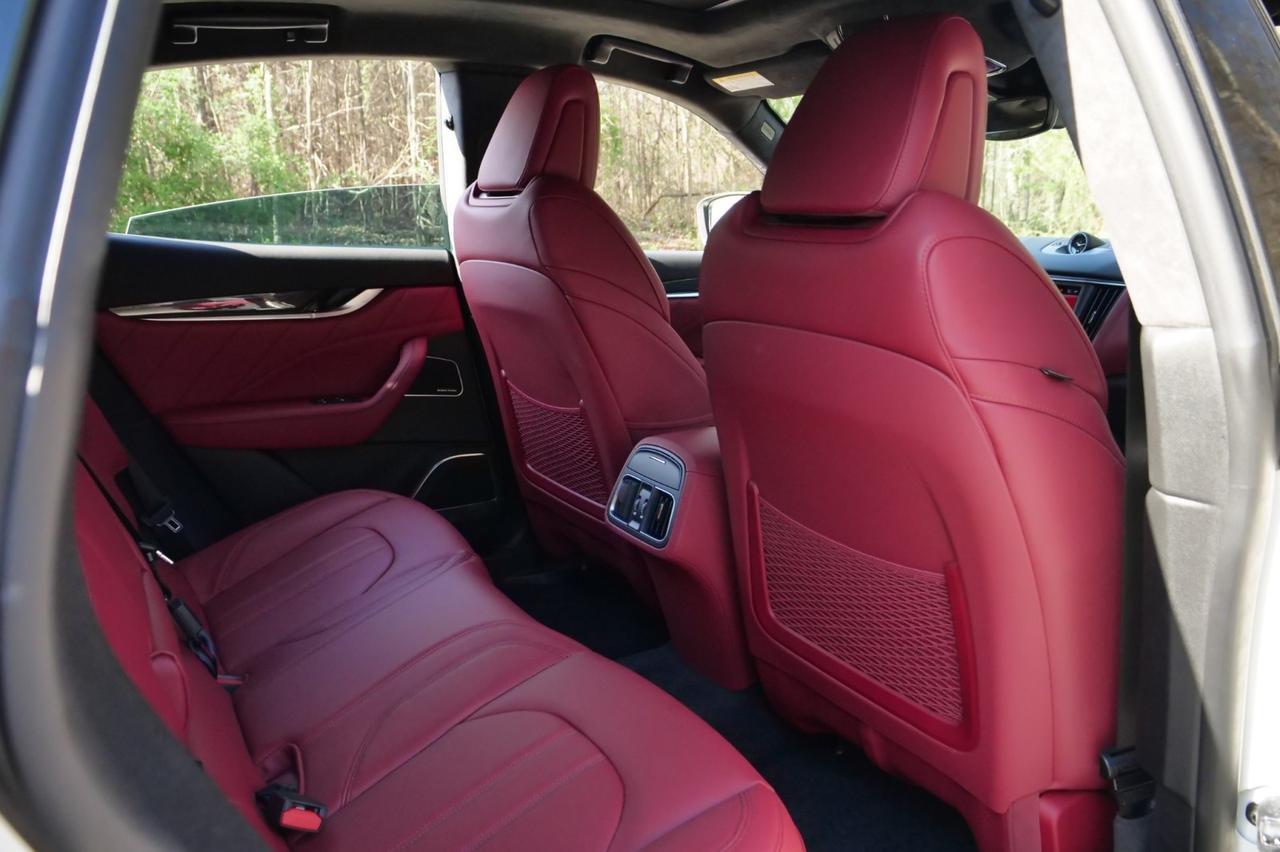 2022 Maserati Levante Modena / AWD / Pano Sunroof / Twin Turbo V6! Lincolnton NC