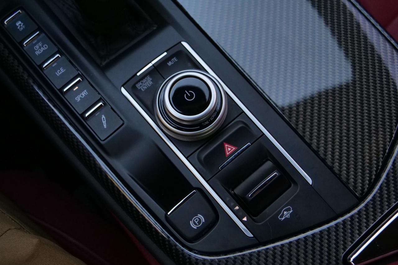 2022 Maserati Levante Modena / AWD / Pano Sunroof / Twin Turbo V6! Lincolnton NC