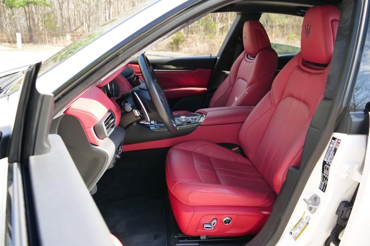 2022 Maserati Levante Modena / AWD / Pano Sunroof / Twin Turbo V6! Lincolnton NC