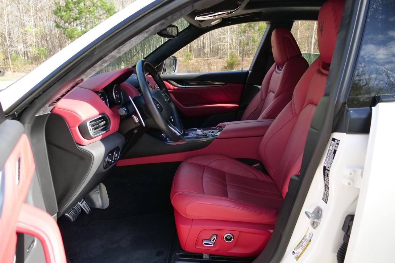 2022 Maserati Levante Modena / AWD / Pano Sunroof / Twin Turbo V6! Lincolnton NC