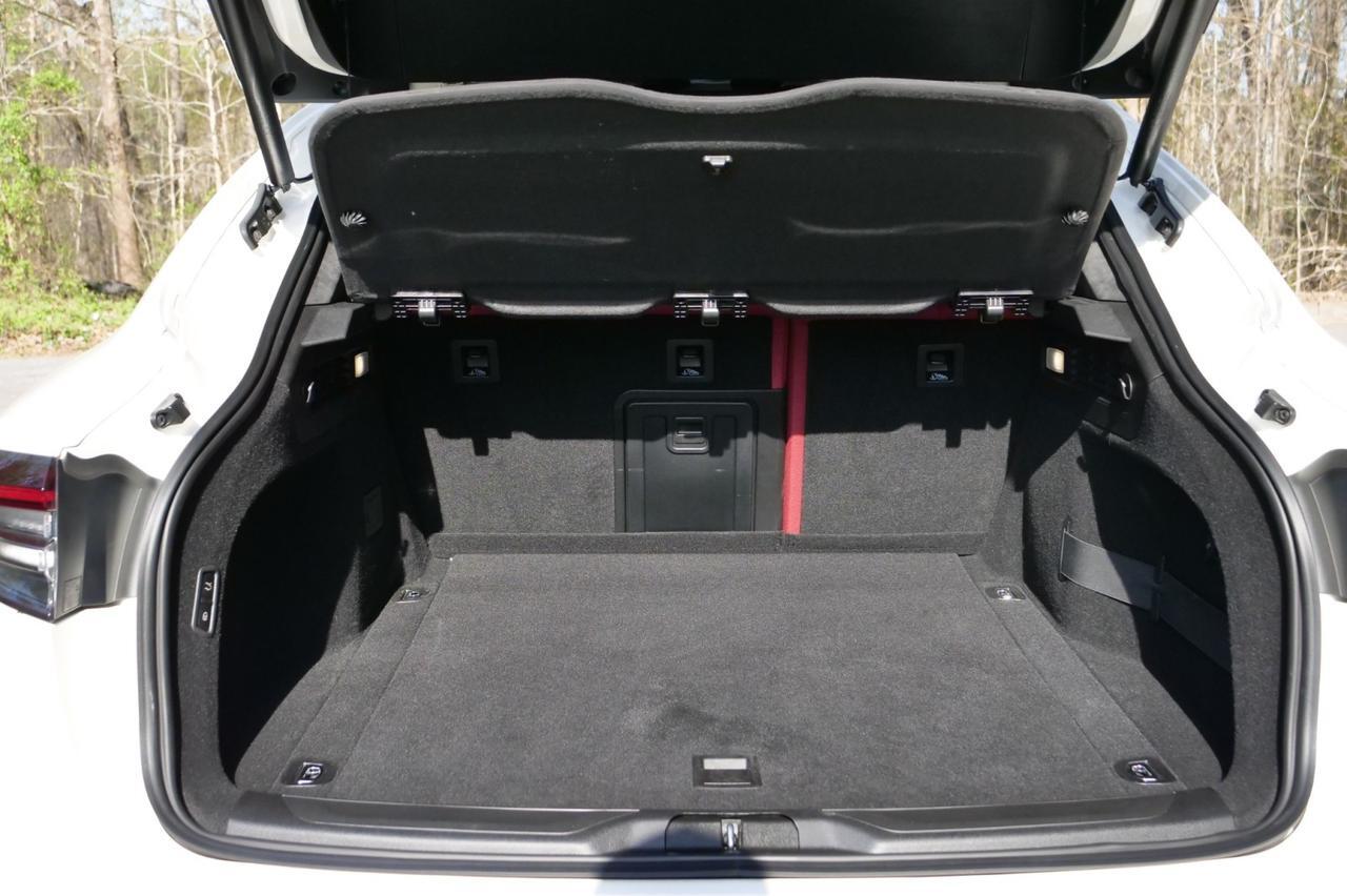 2022 Maserati Levante Modena / AWD / Pano Sunroof / Twin Turbo V6! Lincolnton NC