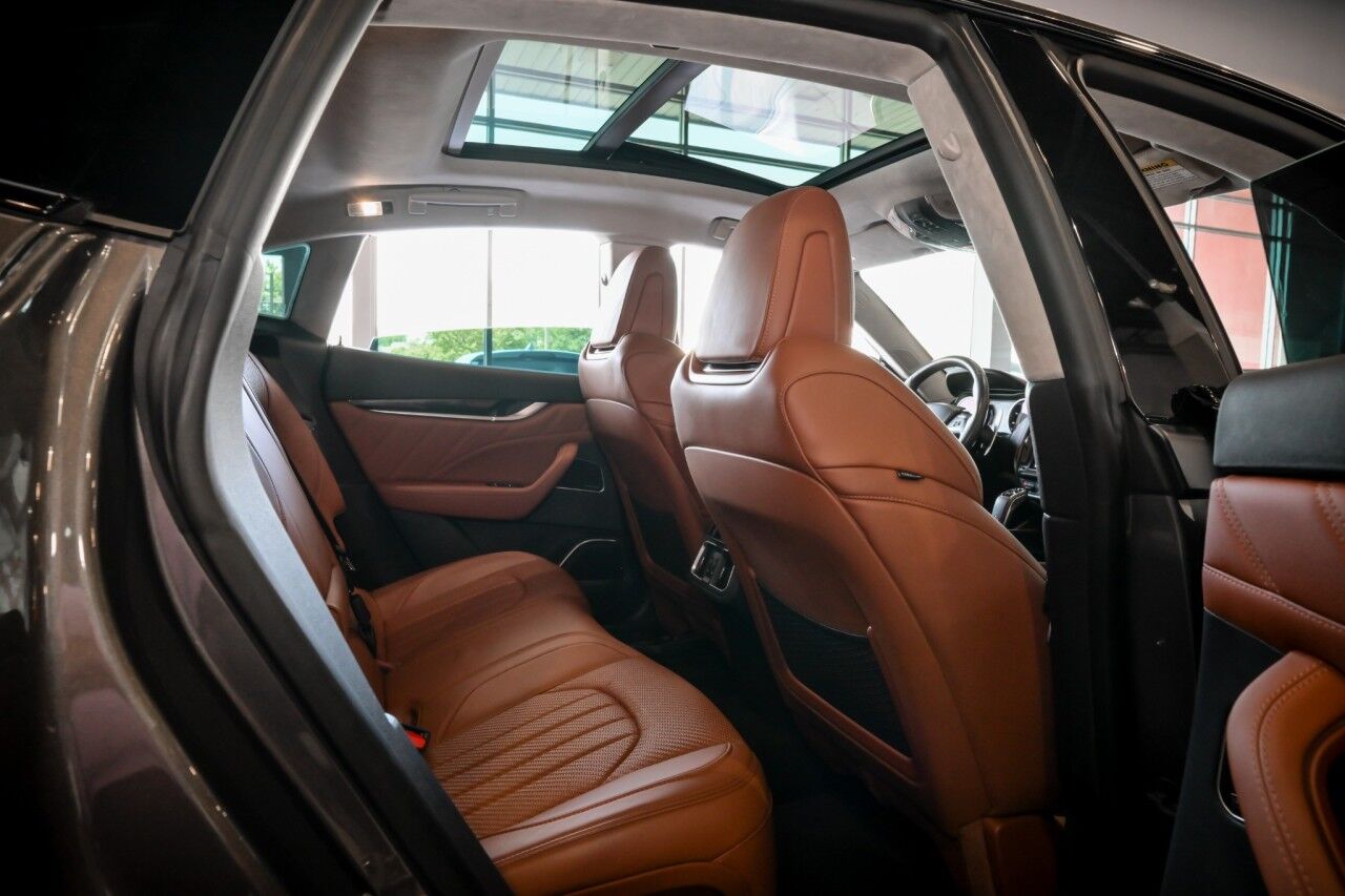 2022 Maserati Levante Modena photo 24