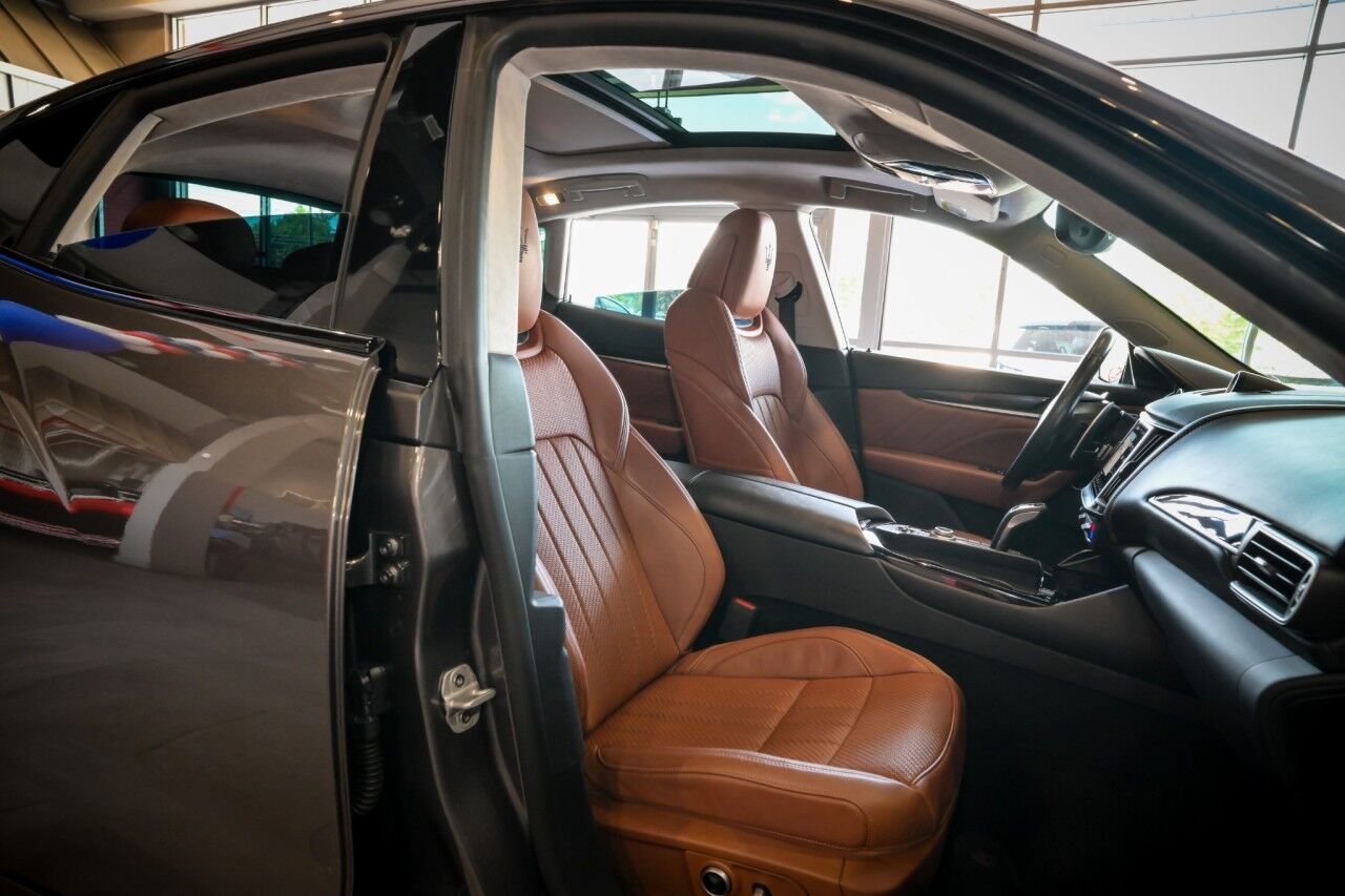 2022 Maserati Levante Modena photo 28