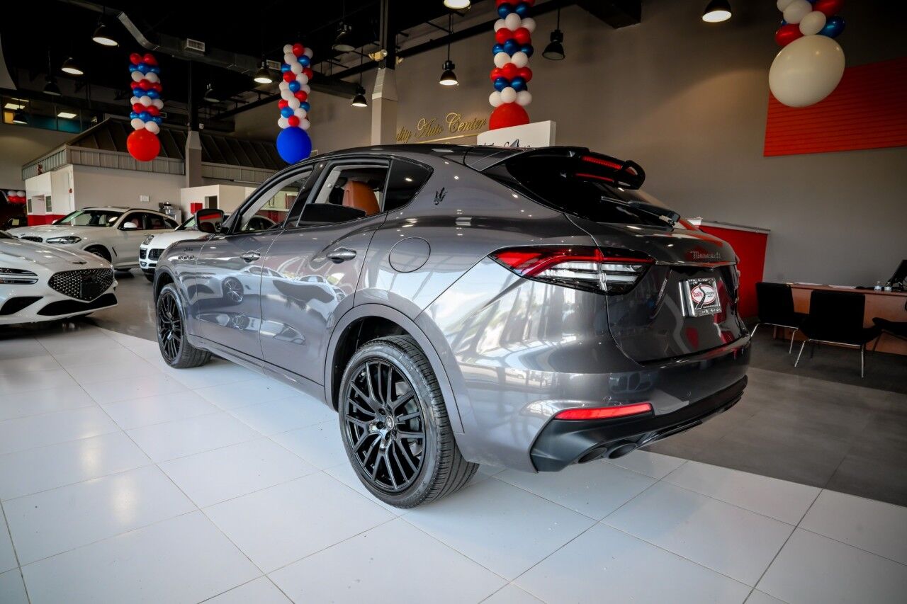 2022 Maserati Levante Modena photo 7