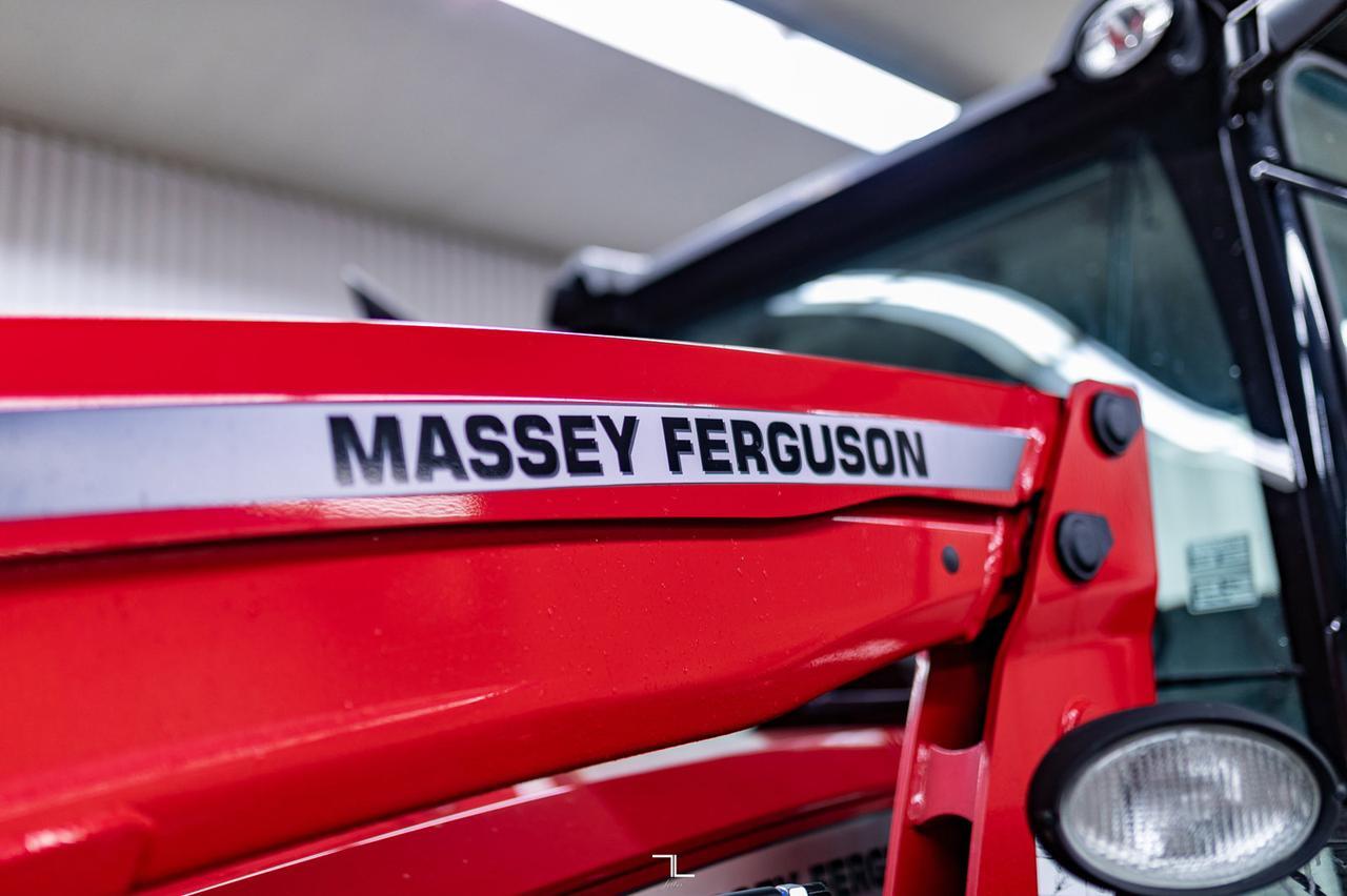 2022 Massey Ferguson 4710 Dyna 2 MFWD 4x4 Tractor/Loader/Bucket Red Deer AB