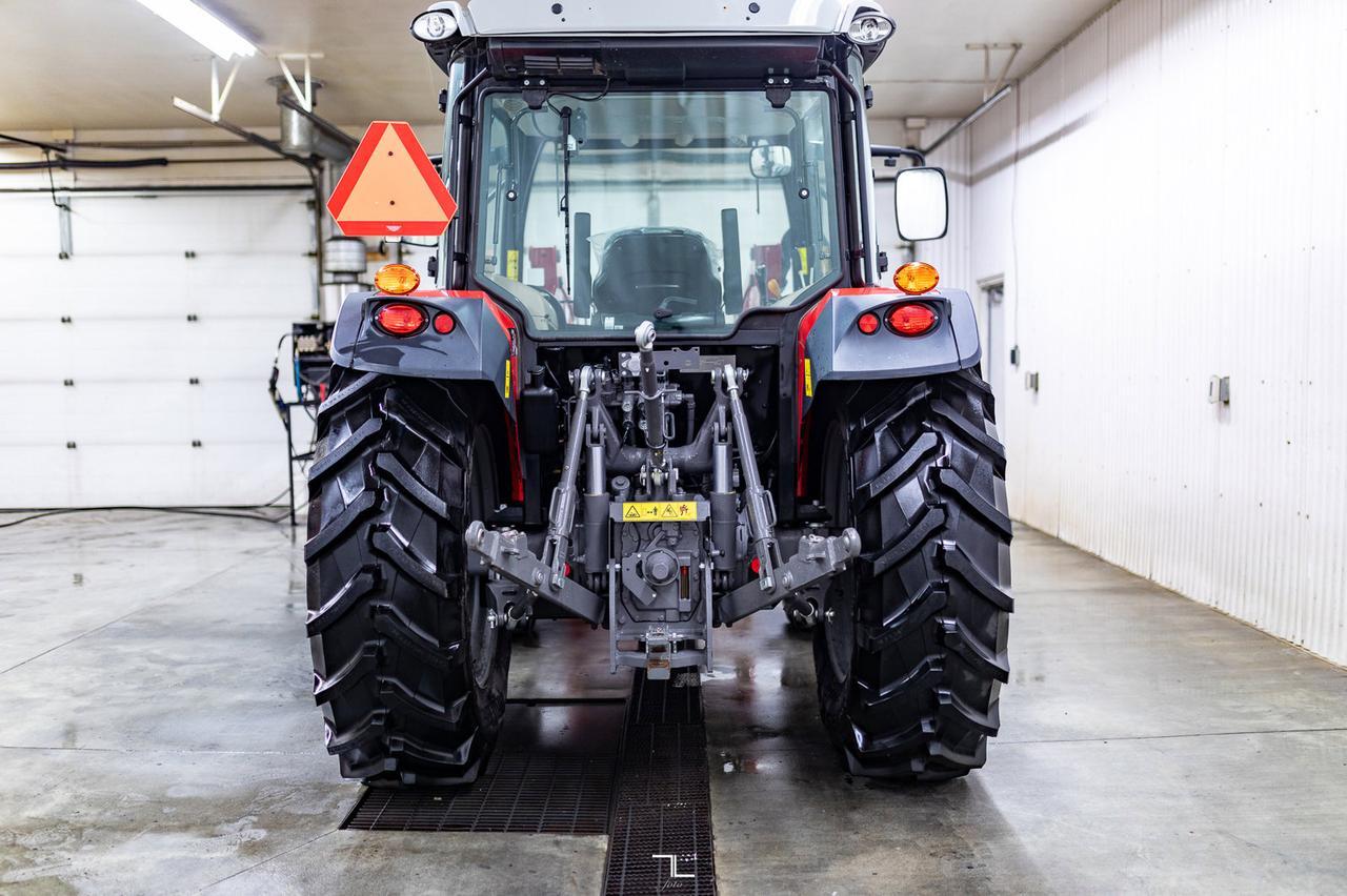 2022 Massey Ferguson 4710 Dyna 2 MFWD 4x4 Tractor/Loader/Bucket Red Deer AB