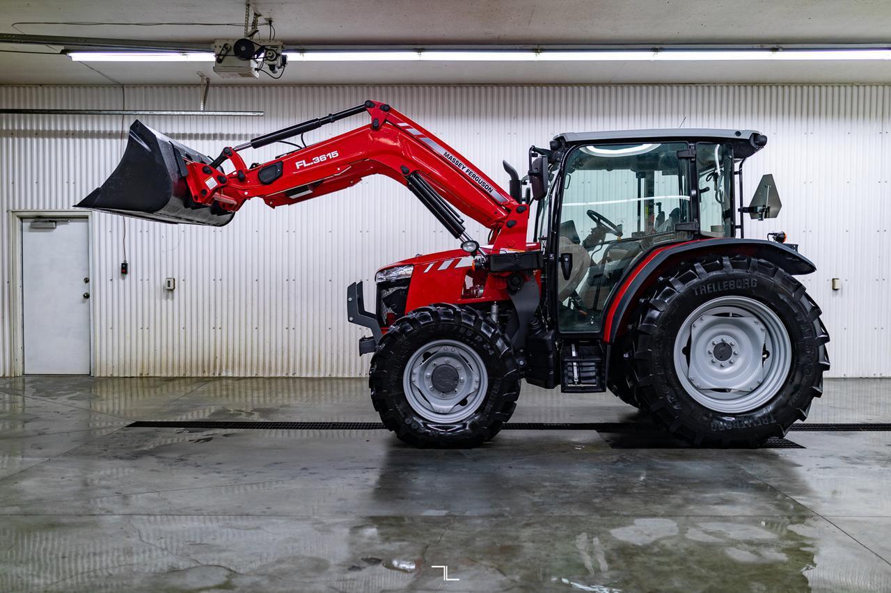 2022 Massey Ferguson 4710 Dyna 2 MFWD 4x4 Tractor/Loader/Bucket Red Deer AB
