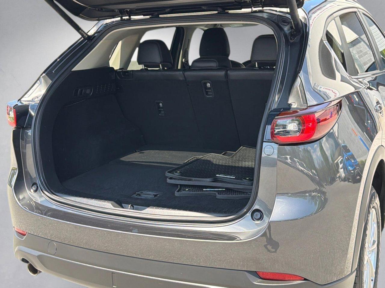 2022 Mazda CX-5 2.5 S Preferred Package Hagerstown MD