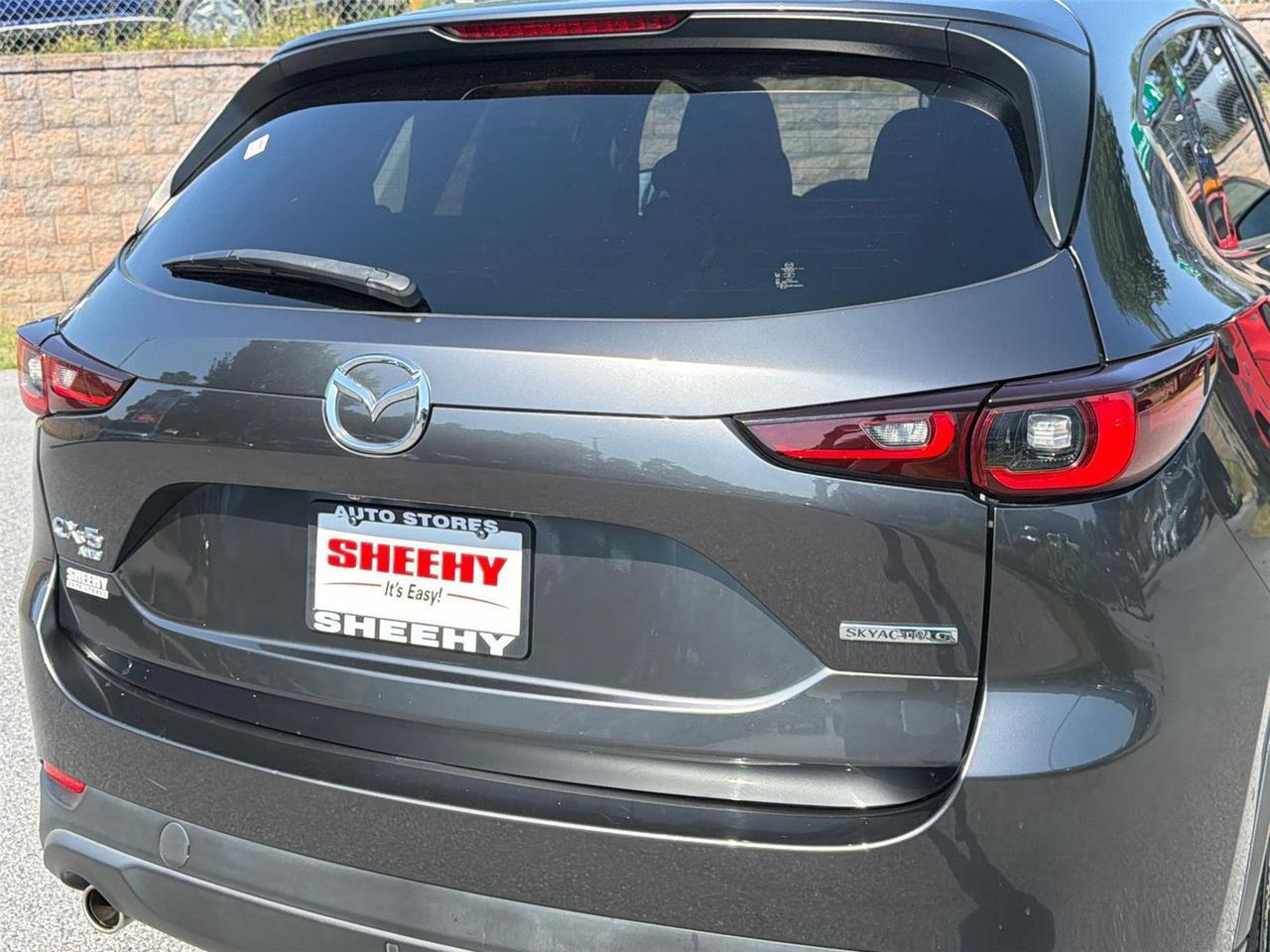 2022 Mazda CX-5 2.5 S Premium Package Hagerstown MD