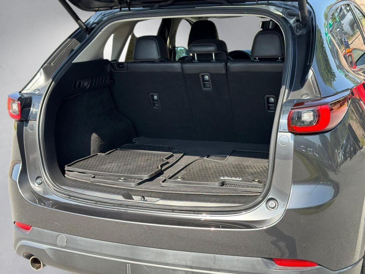 2022 Mazda CX-5 2.5 S Premium Package Hagerstown MD