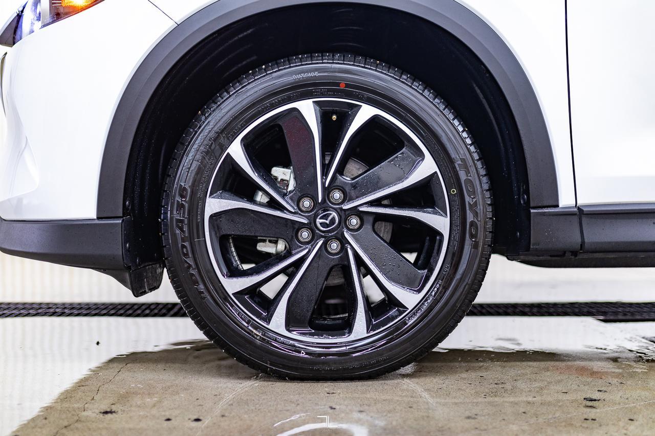 2022 Mazda CX-5 AWD Kuro Edition Leather Roof BCam Red Deer AB