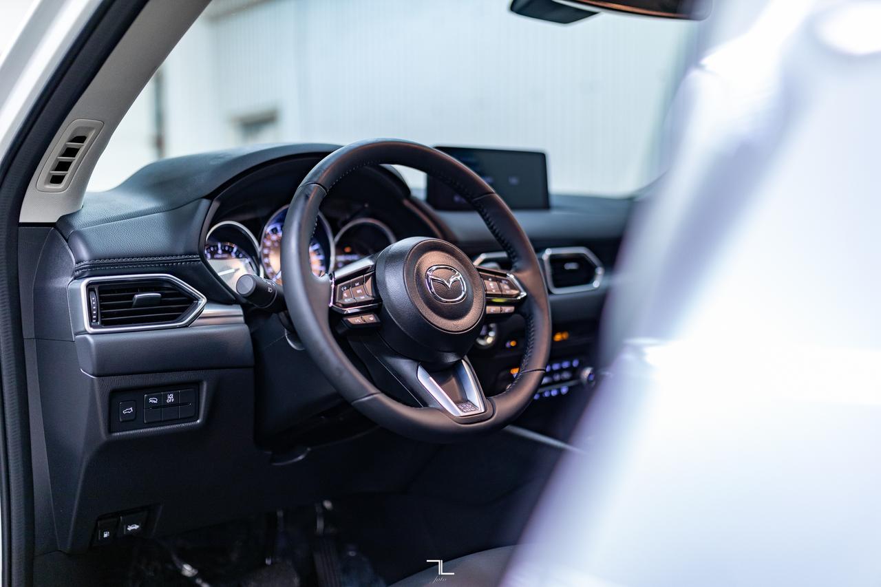 2022 Mazda CX-5 AWD Kuro Edition Leather Roof BCam Red Deer AB