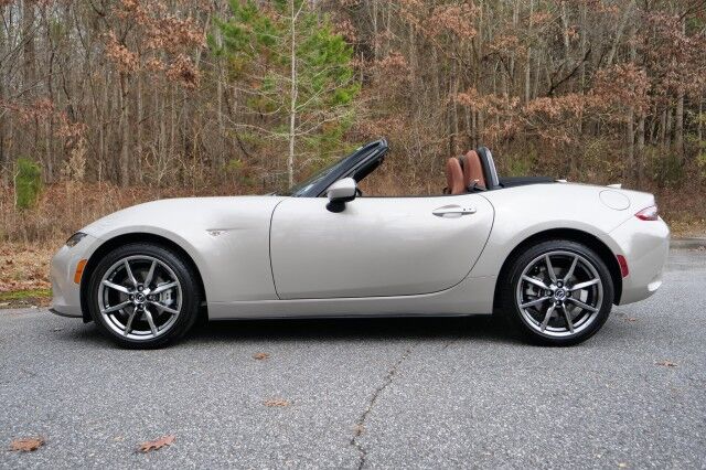 2022 Mazda MX-5 Miata Grand Touring Convertible / Heated Seats! High Point NC