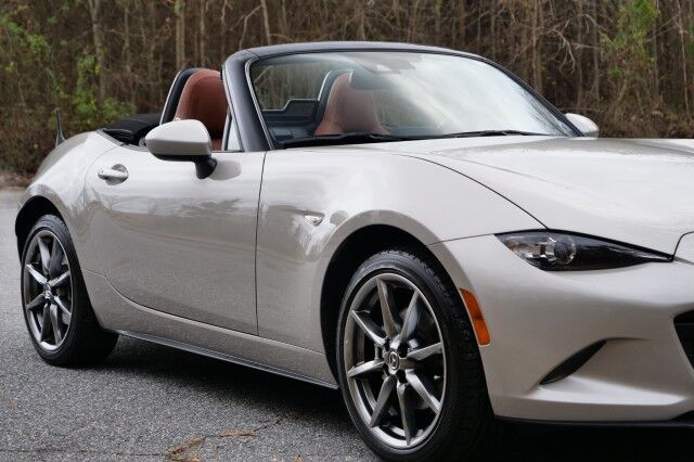 2022 Mazda MX-5 Miata Grand Touring Convertible / Heated Seats! High Point NC