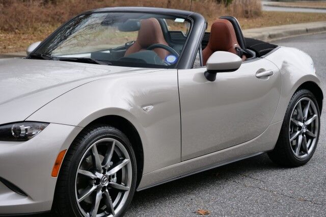2022 Mazda MX-5 Miata Grand Touring Convertible / Heated Seats! High Point NC